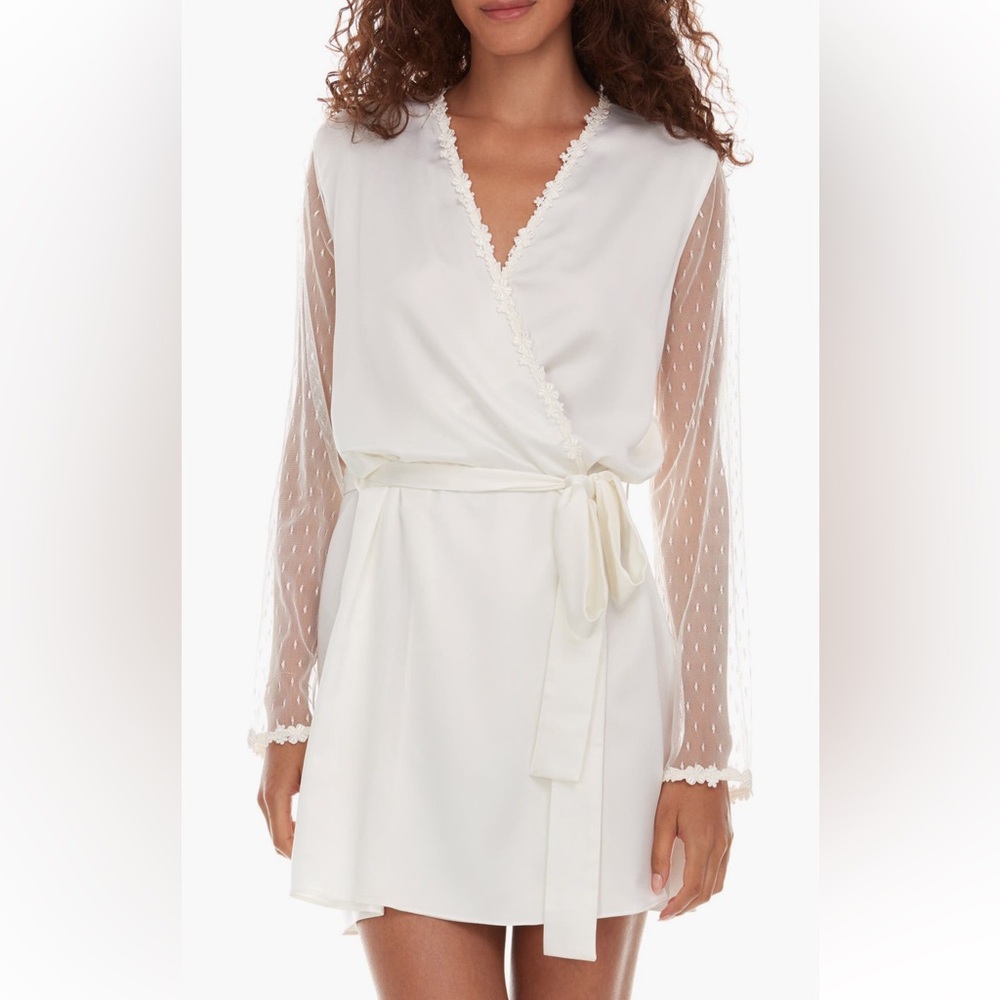 Flora Nikrooz Showstopper Bridal Robe